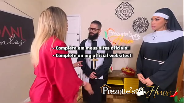 Look how delicious, Chapter 4 – Priest fucking nun ends in a big orgy at Prezotte’s House, subscribe now.