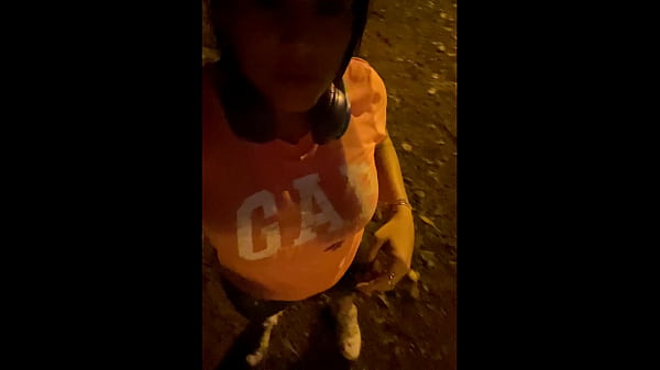 Aline Tavares seduzindo o ciclista e dando gostoso na Lagoa do taquaral —— Mais fotos e vídeos em meu instagram @atavaresoficial —- Whats App (019)98326-3120